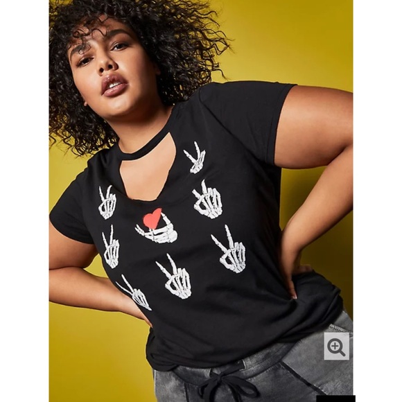 NWT TORRID Lovesick Skeleton Peace Choker Tee - Picture 2 of 7